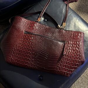 Elegant Burgundy Crocodile-Embossed Tote Bag